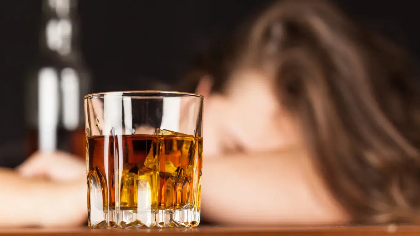 11 ok, amiért az alkohol (nem csak) a nőknek árt